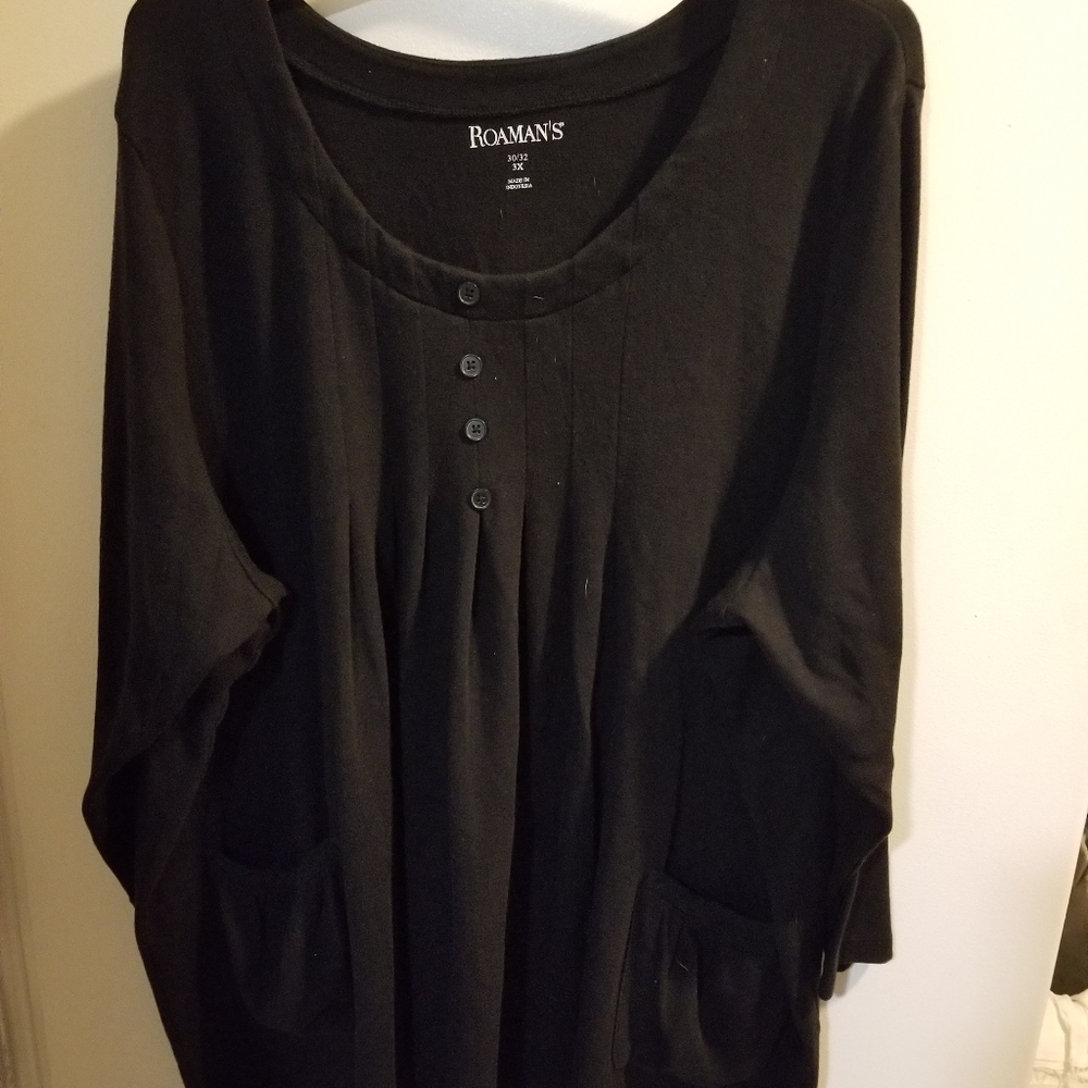 Long sleeve black shirt